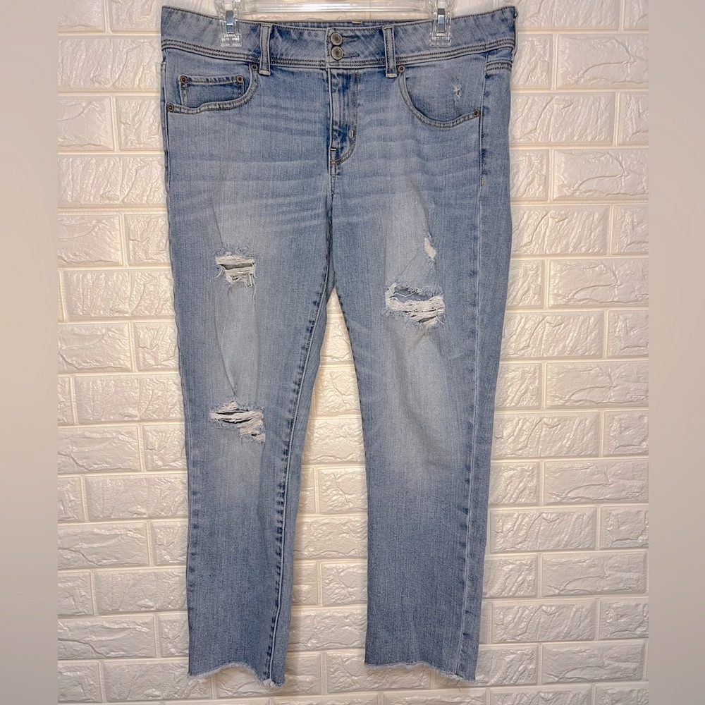 AEO Distressed Stretchy Skinny Crop jeans Sz 14